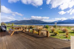 Tiny Piece of Paradise - Te Anau Tiny House - Image 5
