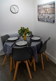 The Old Paint Shop Apartment - Centrally Situated - Image 5