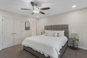 Spacious Executive Suite Downtown Bowling Green - Image 4
