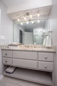 Spacious Executive Suite Downtown Bowling Green - Image 3
