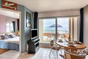 La Digue - Image 3
