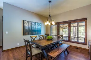WARB10 - Gorgeous, Updated Home, Private Hot Tub, Air Condition and Ping Pong - Image 3