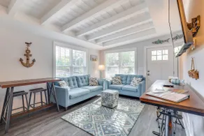 Modern Oak Island Escape: 1 Mile to Long Beach! - Image 3