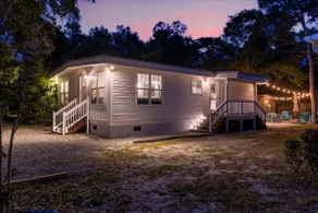 Modern Oak Island Escape: 1 Mile to Long Beach! - Image 2