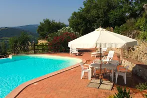 Villa Este con Piscina - Image 3