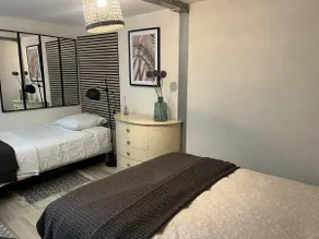 Charming apartment near Montmartre, Paris 18eme - Image 2