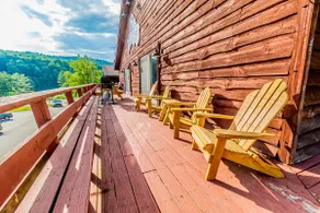 Marietta's River Retreat - Central Ohiopyle Getaway with Hot Tub - Image 4
