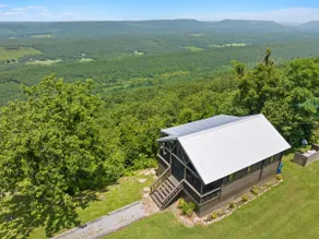 Just Bluffin’ at Mentone-Hot tub for two w/brow views! - Image 3