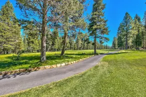 Large Tahoe Cabin | Golf Views | Bunk Room | Games - Image 5
