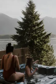 First Light - waterfront house with hot tub and sauna - Image 2