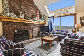 Ski-on Ski-Off Killington 2 BR Condo at Sunrise, with Pool, Hot Tub and Gym - Image 2