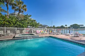 8th Floor Penthouse, Walk to Clearwater Beach - Image 2