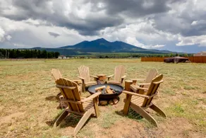 ‘Vistas Bonitas’ Home w/ Patio: 7 Mi to Snowbowl! - Image 2