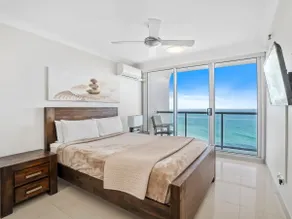 Level 26 Ocean View, Deluxe 2Bed 2Bath, FREE WIFI - Image 3