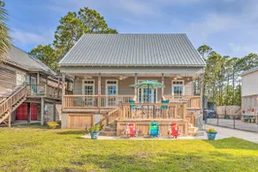 Bayfront Home with Kayaks, Paddleboards and Bikes - Image 2