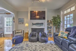 Bayfront Home with Kayaks, Paddleboards and Bikes - Image 4