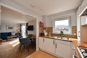 Troon Executive Apartment - Image 4