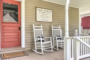 'The Ruebling House' Historic Defiance Apartment! - Image 3