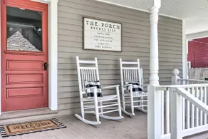 'The Ruebling House': Bright, Modern, & Renovated! - Image 2