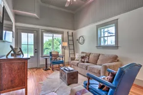 'The Ruebling House': Bright, Modern, & Renovated! - Image 5