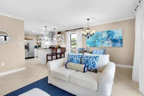 2 complimentary Bikes! Directly on 30A! Beach access across the street! - Image 3
