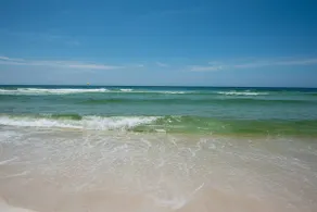 2 complimentary Bikes! Directly on 30A! Beach access across the street! - Image 2
