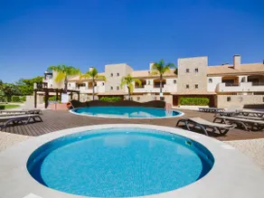 Beautiful apartment with terrace Victoria Gardens - Image 2