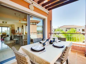 Beautiful apartment with terrace Victoria Gardens - Image 3