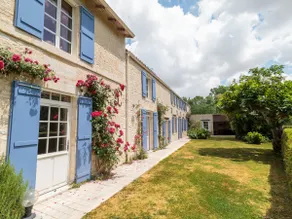 Holiday Home Au bord du canal by Interhome - Image 2