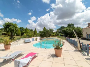 Holiday Home Au bord du canal by Interhome - Image 3