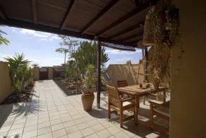 ocean view garden bright comfortable WiFi - Image 4