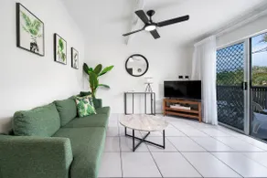 1 Bedroom Balcony - Image 3