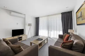Resort Apartment 109 - Image 2
