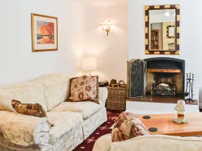 Tansey Cottage - Image 3