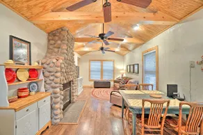 Charming Hilltop Cottage in Medicine Park! - Image 3
