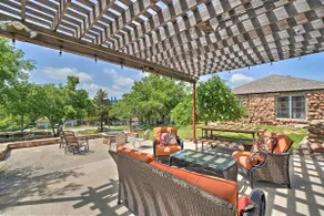 Charming Hilltop Cottage in Medicine Park! - Image 2