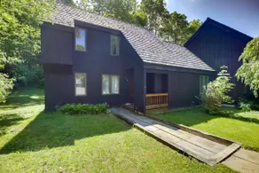 Waitsfield Condo w/ Pool & On-Site Trail Access! - Image 3