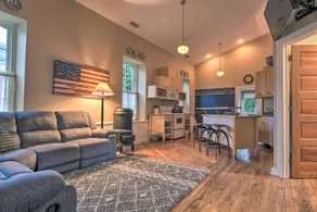 Private Hot Tub at Cozy Wrightsville Cottage! - Image 5