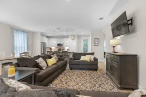 Cozy Home Near Canyon Lake! - Image 2
