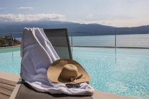 Exclusiva Villa Agave con vistas al lago y montaña, piscina, jacuzzi y sauna - Image 3