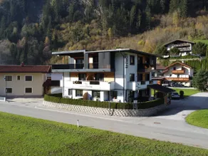 Spacious Apartment in Berwang Near Ski Area - Image 2