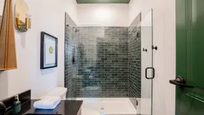 Pickle Factory Hotel—2BR Near Stadiums & Downtown - Image 3