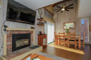 Mammoth Ski Racquet Club 120 - Pet Friendly - Image 5