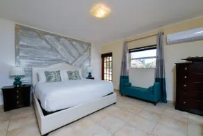 Villa Retreat: 3BR w Private Pool near Palm Beach - Image 4