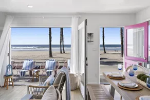 Beach House on Sandy Beach, Walk to Restaurants - Image 4