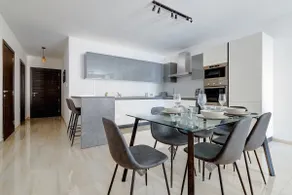 Chic 2BR Apartment, Ideal Location by Buena Vista - Image 3