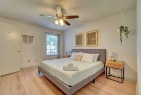 King Bed WIFI - Work Space - 2 parking space B - Image 2