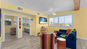 FREE DINNER🍲-2nd Floor-2BR-King-Great Location!!!! - Image 3