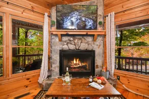 Couples Paradise! HotTub | Firepit | 100s of 5*s - Image 5