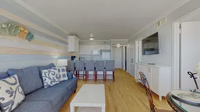 FLIP FLOPS at the Victorian-Gulf Front Sleeps 8 - Image 3